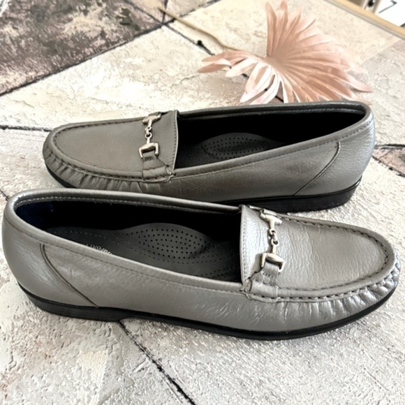 SAS Tripad Comfort Metro Womens Gray Leather Loafers Horse Bit Sz 9.5 S Narrow - Picture 4 of 14